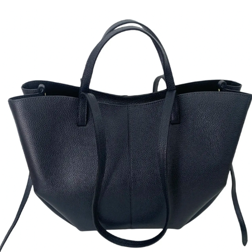 Lisa Borsetta Blue